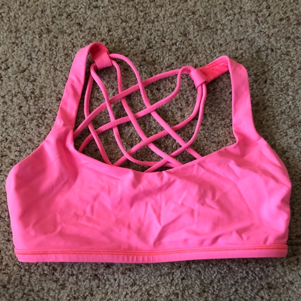 Lululemon size 6 sports bra slightly worn